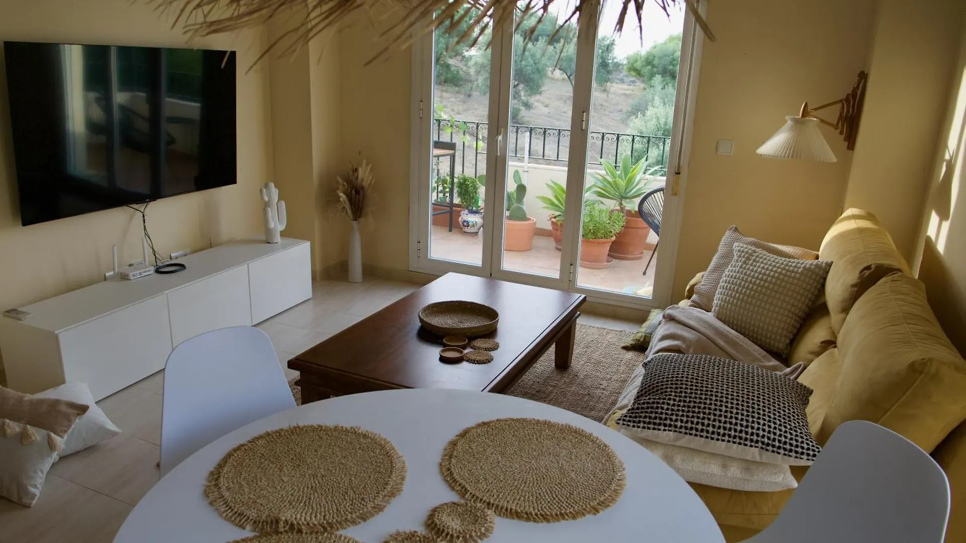 Beautiful Penthouse Two Bedrooms With Sea & Mountain View Humera
